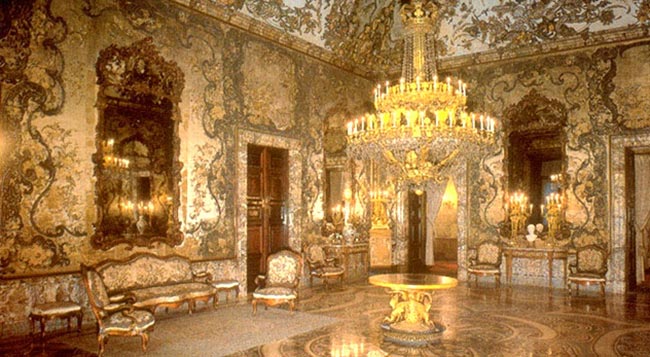 Korolevskiy dvorec v Madride Palacio Real de Madrid ili Vostochnyy dvorec Palacio de Oriente - Мадрид