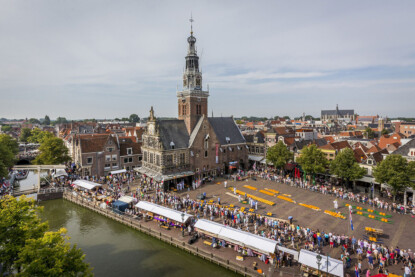 Alkmar 415x277 - Города, которые стоит посетить в Голландии
