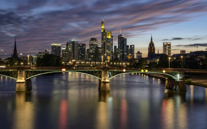 Germany Frankfurt Houses Rivers Bridges Night 596981 1280x800 420x263 - Франкфурт-на-Майне. Путешествие по Германии через финансовый центр